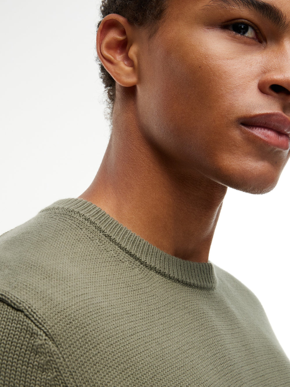 Slim Fit Essential Loose Knit Pullover