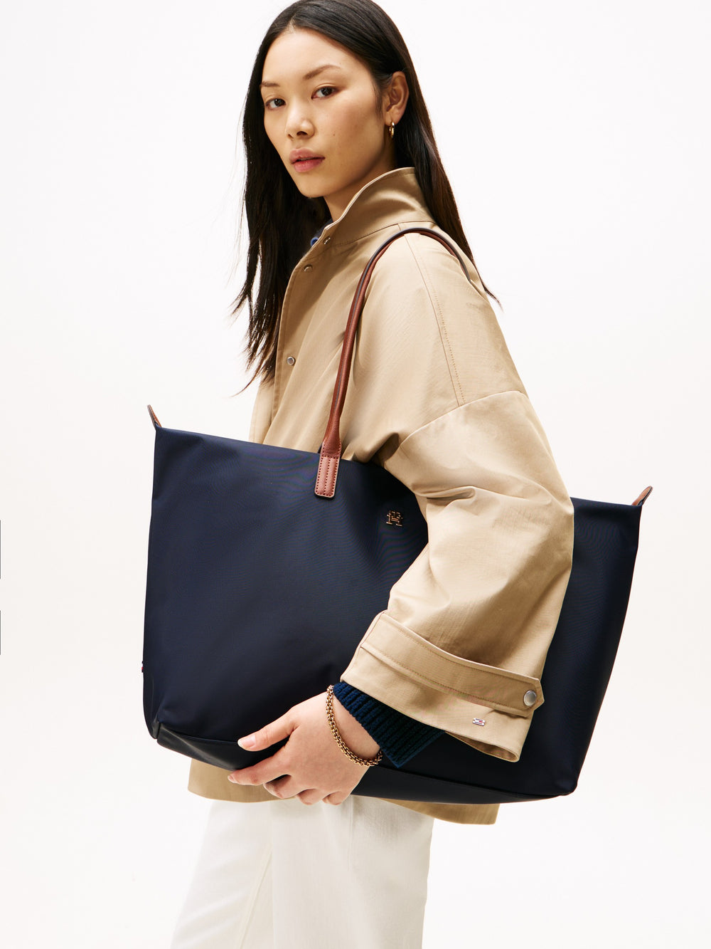 Solid Nylon Trapeze Bag