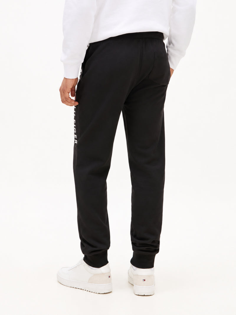Men Regular Fit Track Pant