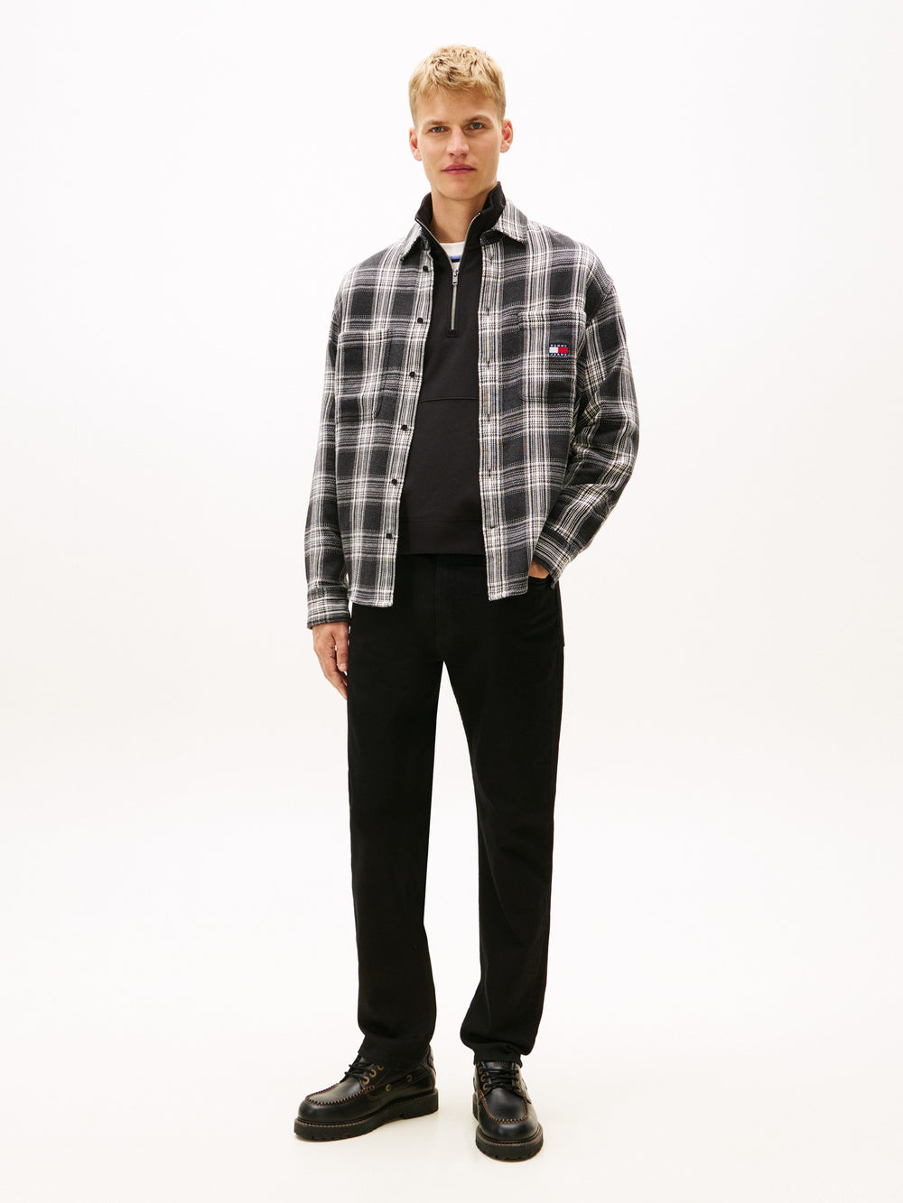 Men Ryan Slim Straight Clean Black Jeans