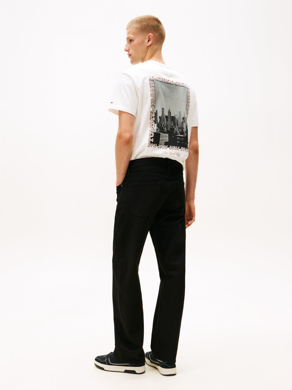 Men Otis Regular Straight Clean Black Jeans
