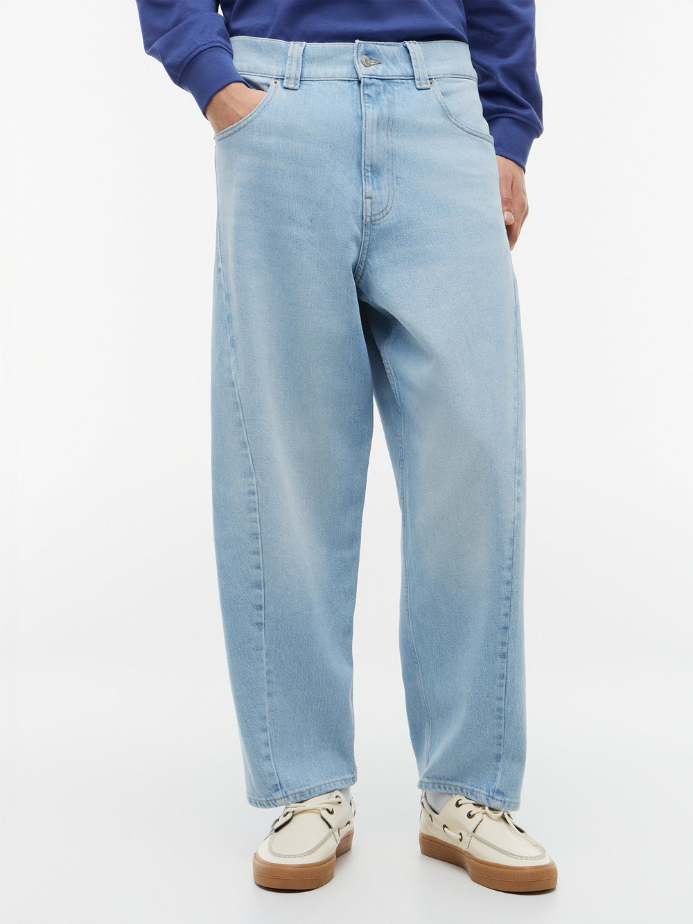 Ashton Barrel Light Wash Jeans