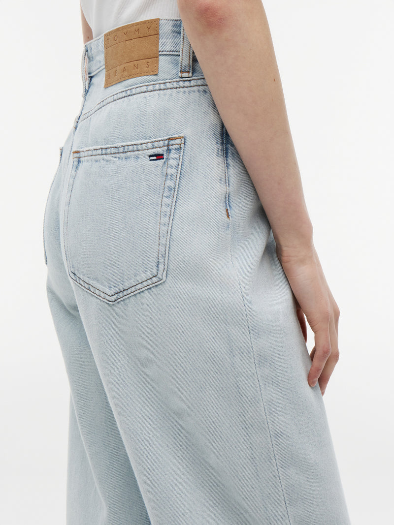 High Rise Light Wash Slim Straight Jeans