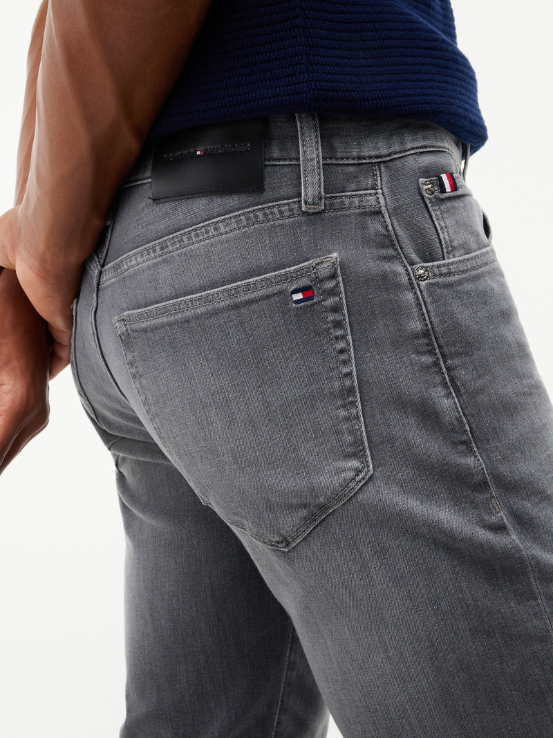 Men Bleecker Slim Tapered Mid Grey Jeans