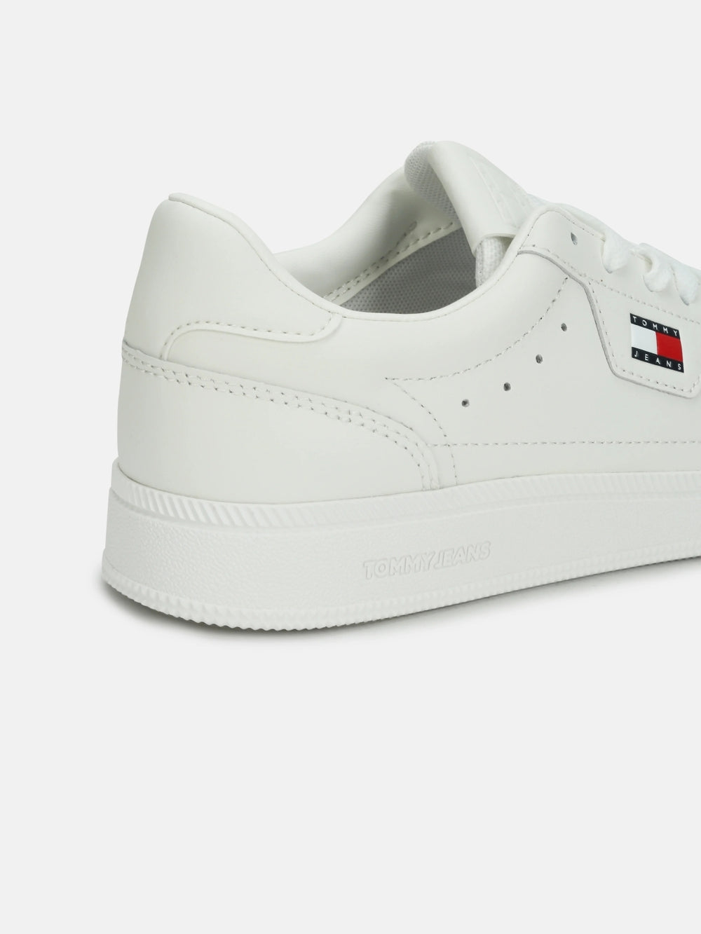 Women Essential Low Profile Sneaker
