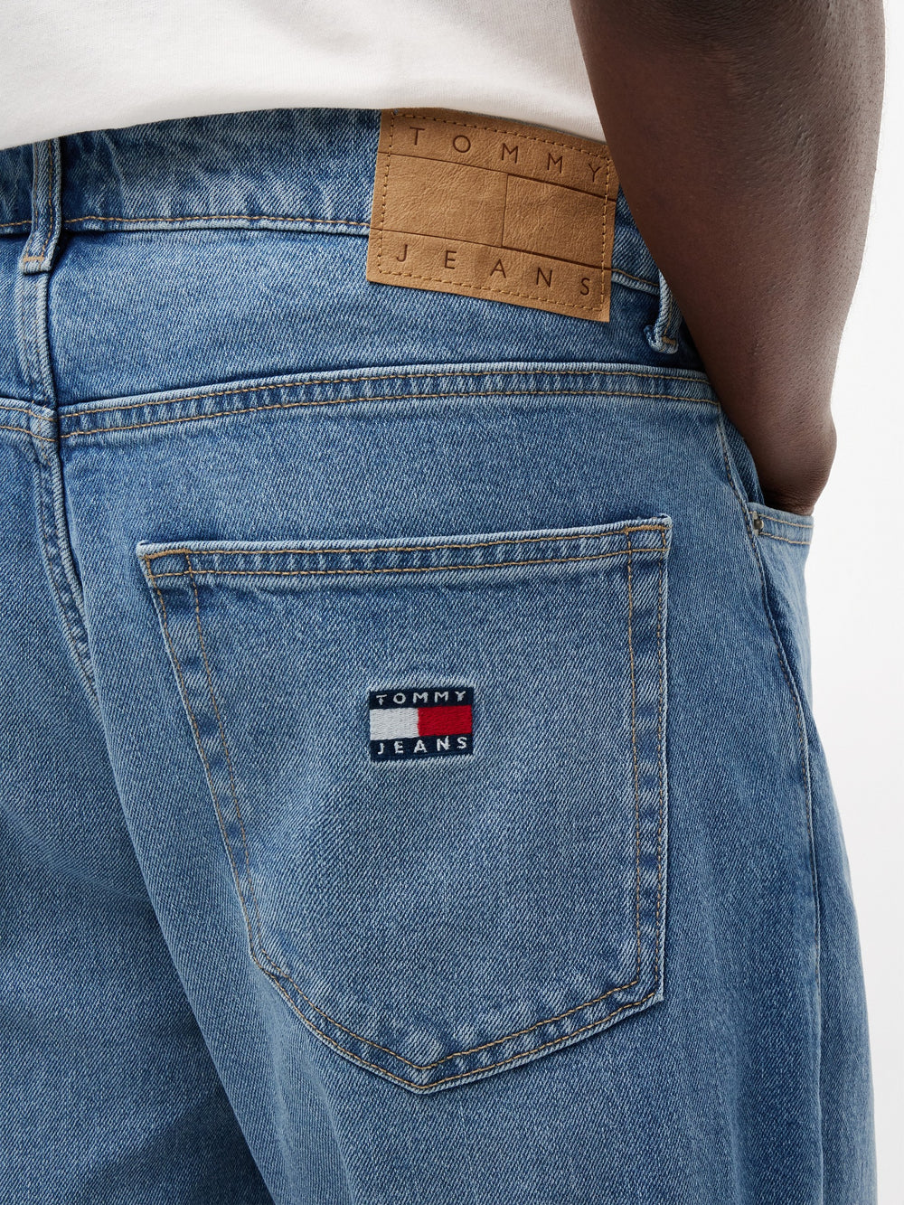 Jaimie Loose Mid Wash Jeans