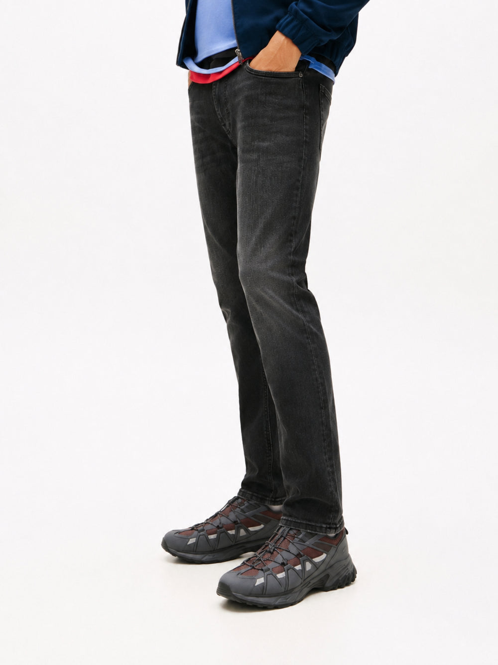 Men Austin Slim Tapered Washed Black Jeans