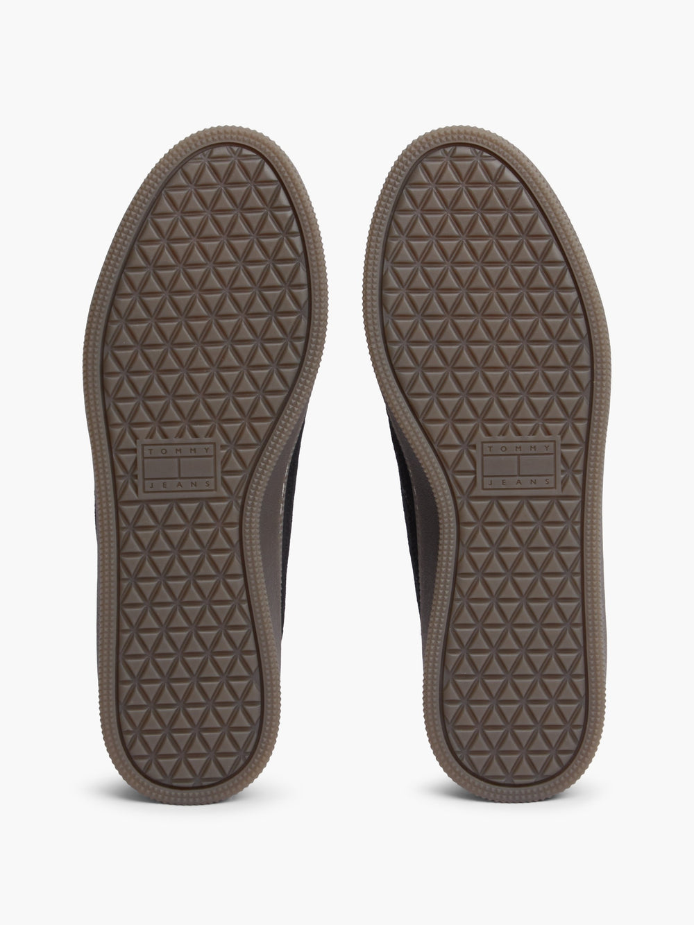 Men Suede Low Profile Sneaker