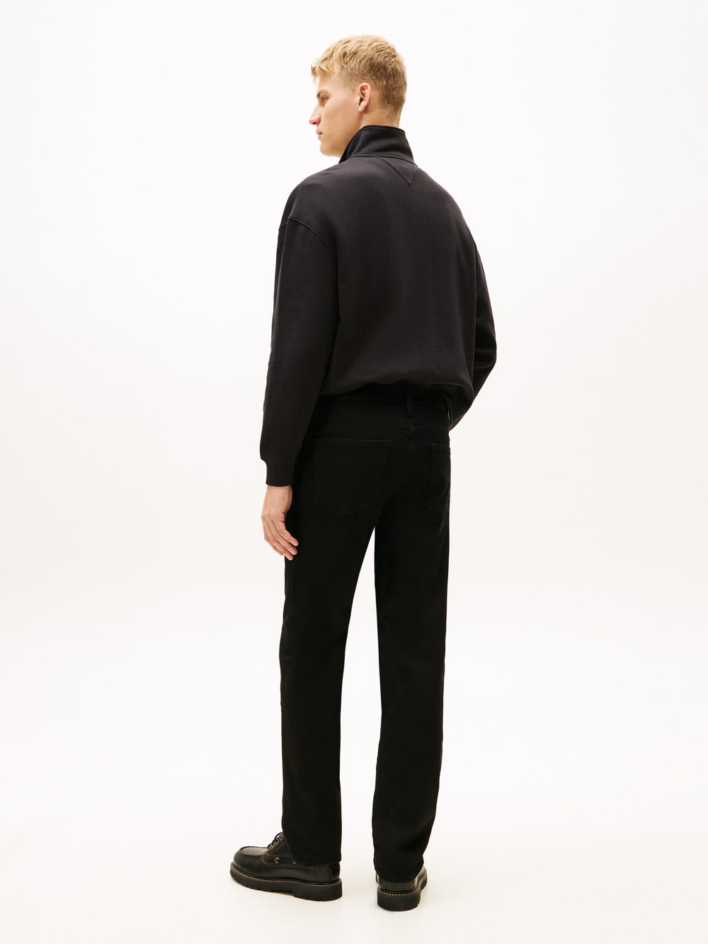 Men Ryan Slim Straight Clean Black Jeans