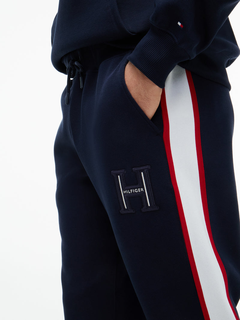 Regular Fit Solid Badge Track Pant
