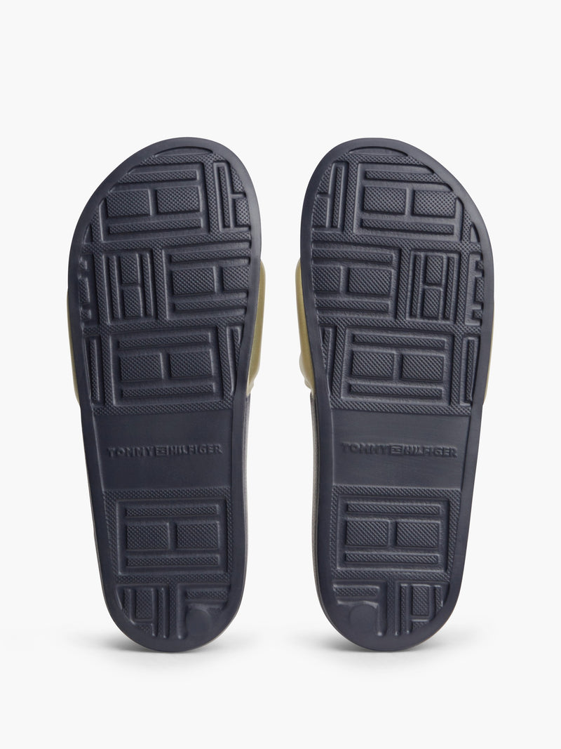 Women Th Cutout Slider