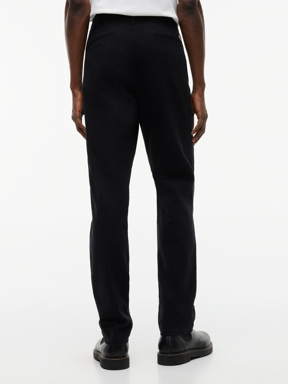 Scanton Slim Twill Trouser