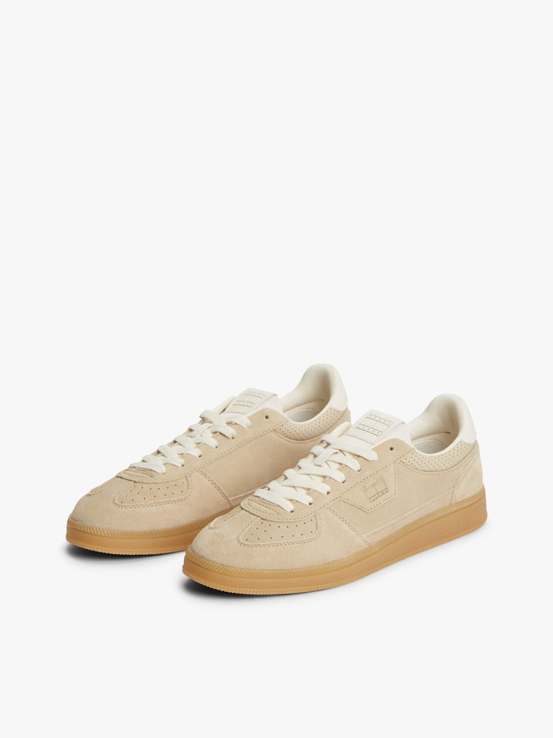Men Suede Low Profile Sneaker