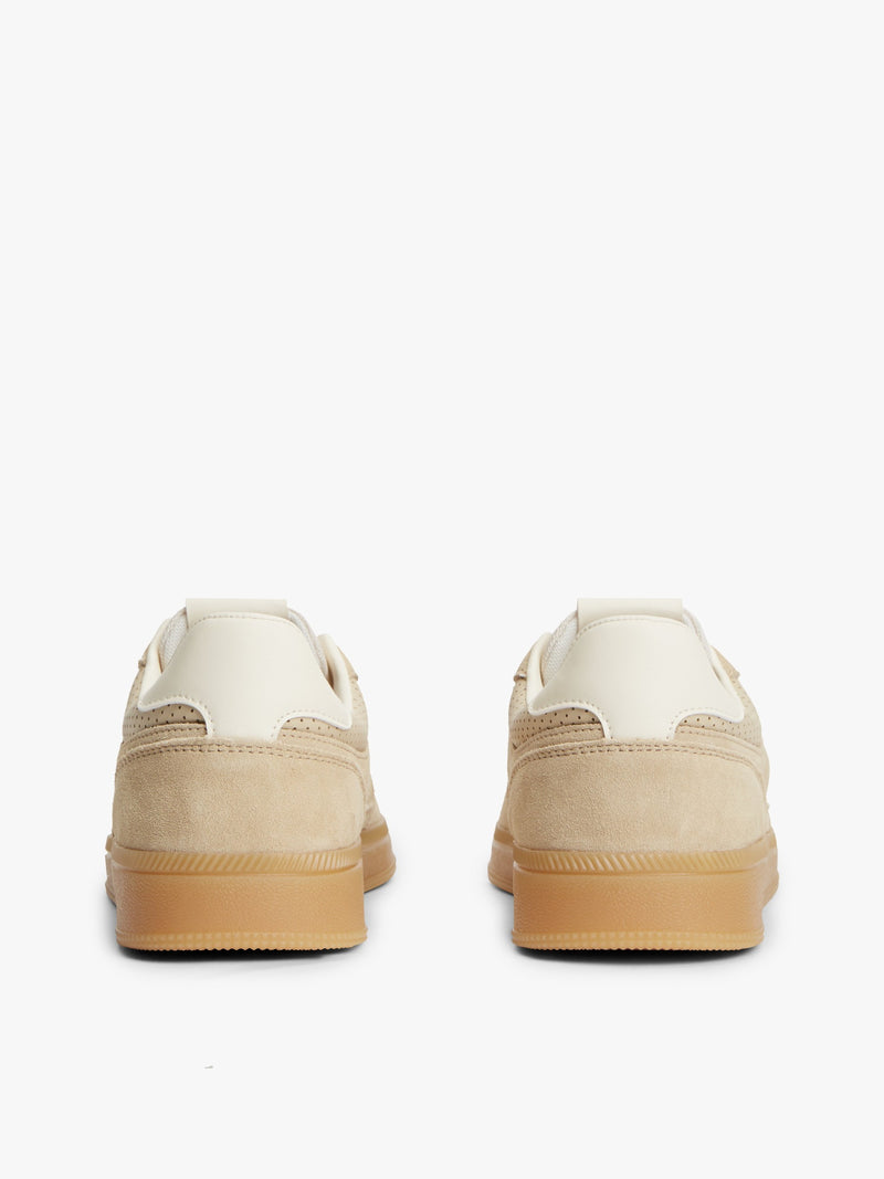 Men Suede Low Profile Sneaker