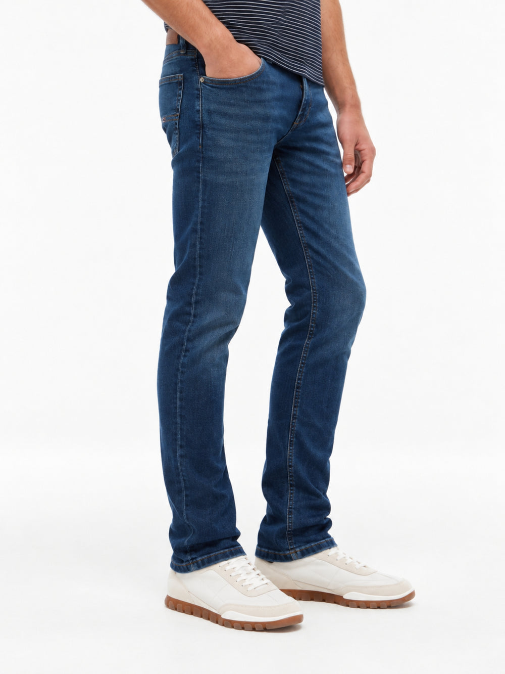 Men Austin Slim Tapered Dark Wash Jeans