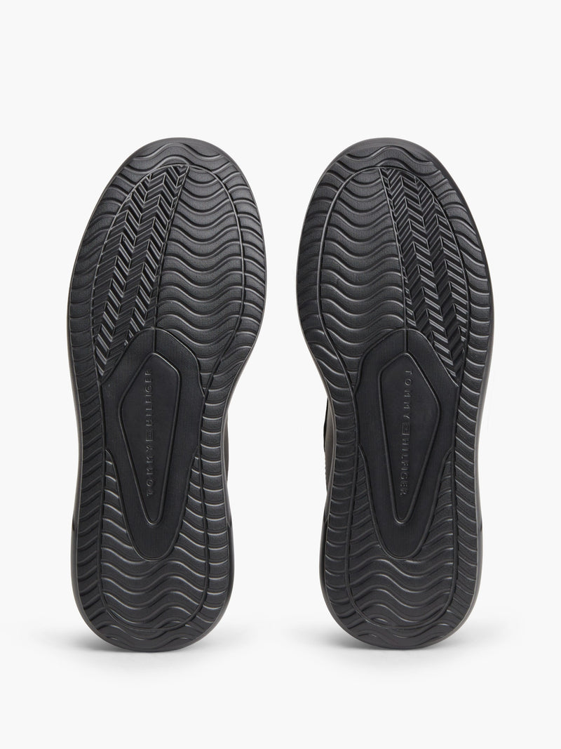Men Light Cupsole Sneaker
