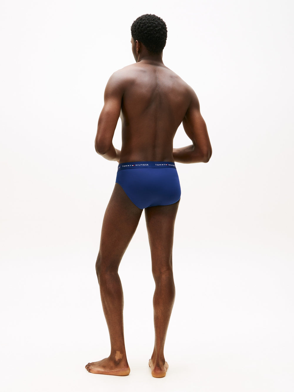 Signature Micro Ess Brief
