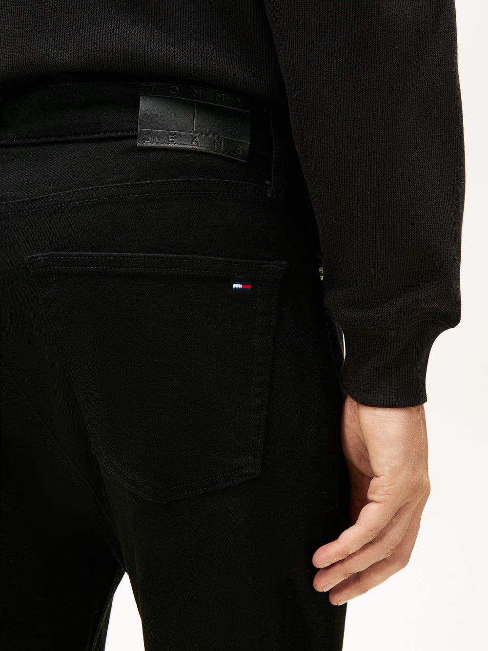 Men Ryan Slim Straight Clean Black Jeans