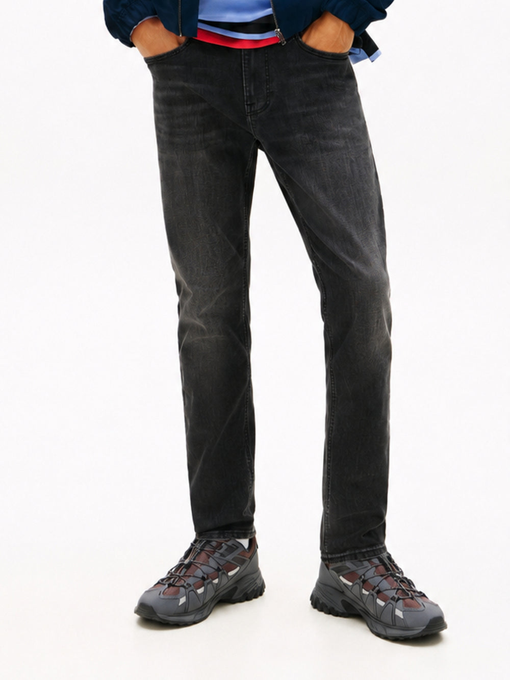 Men Austin Slim Tapered Washed Black Jeans