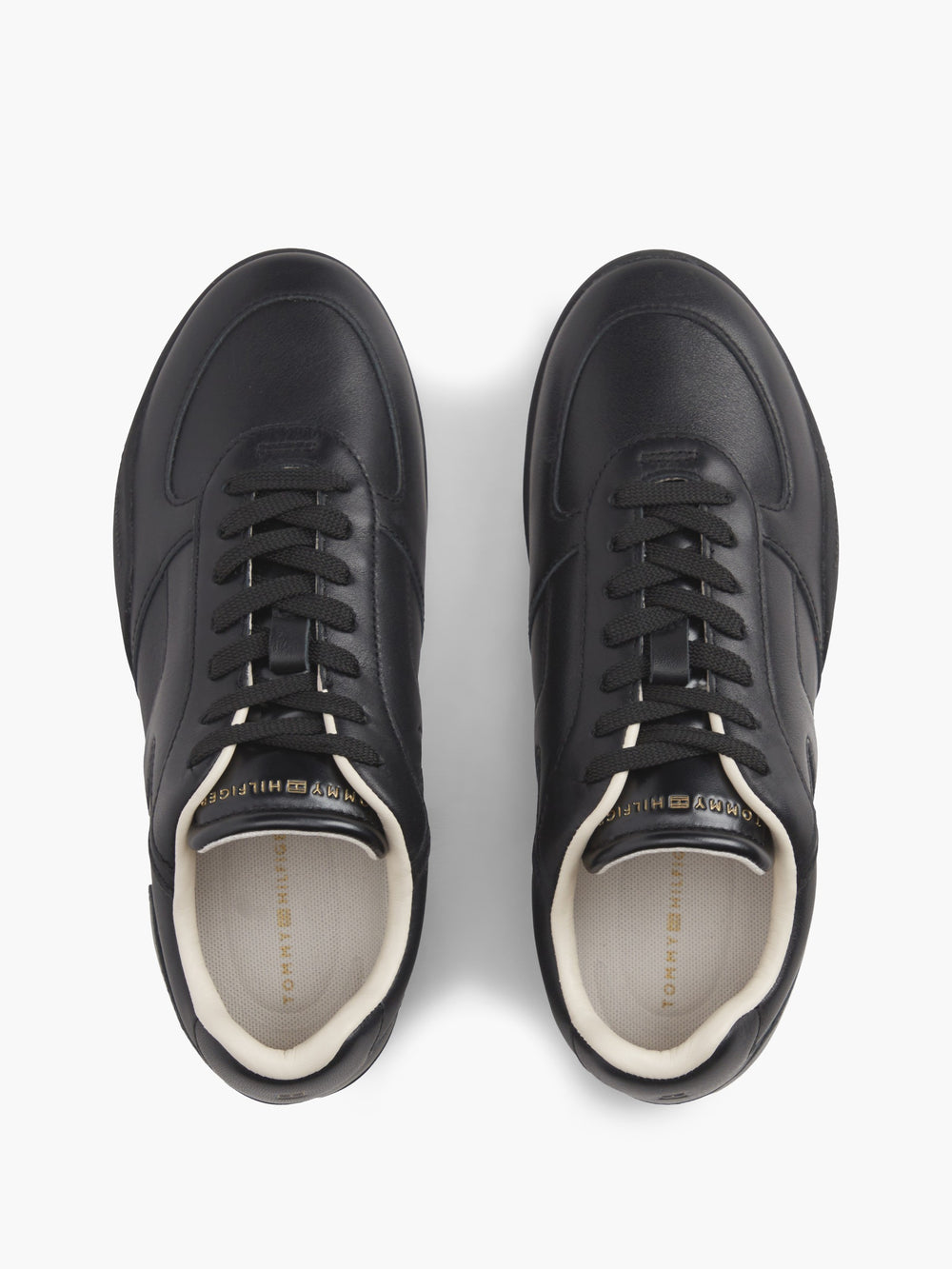 Women Vintage Low Profile Sneaker