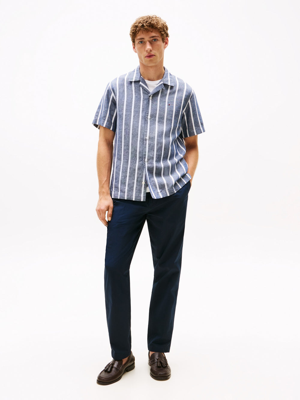 Men Regular Tapered Fit Pleated Ripstop Trouser