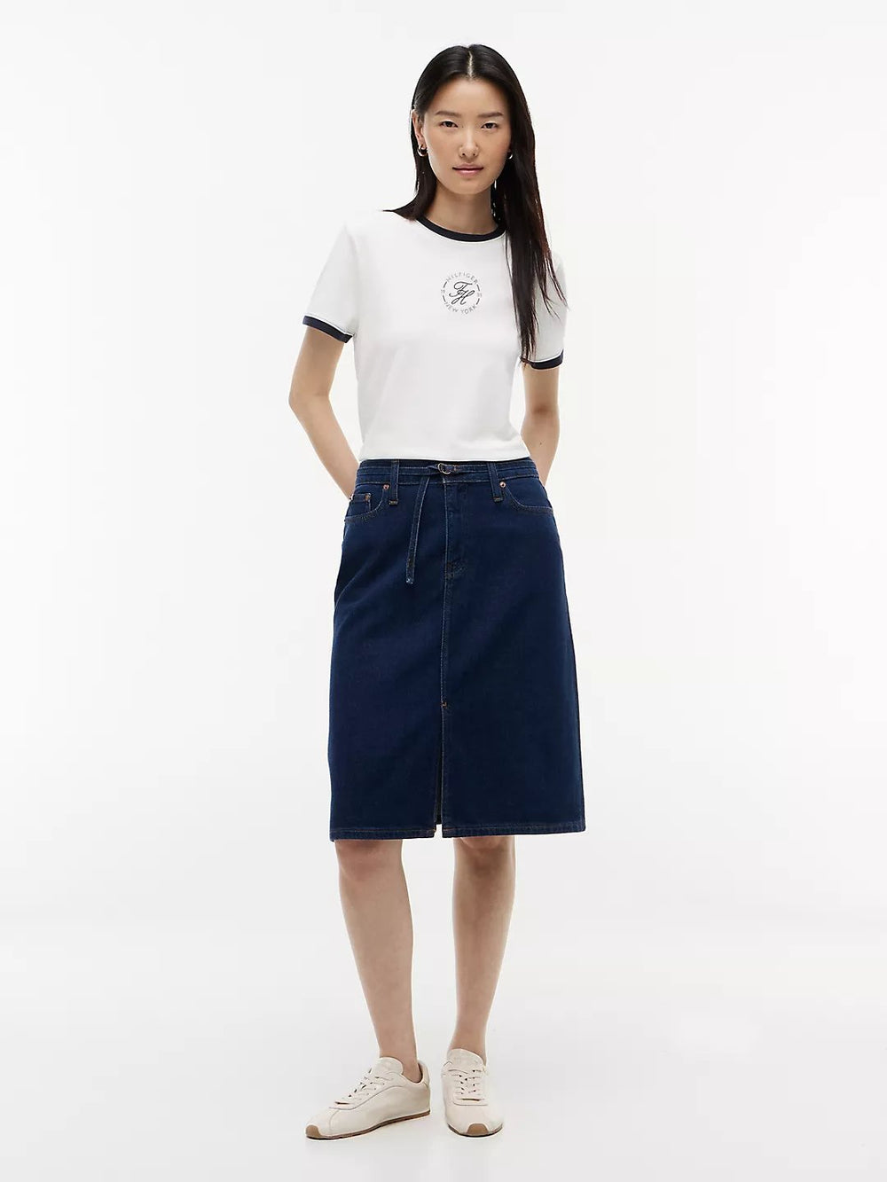 Women Solid Slim Fit Skirt