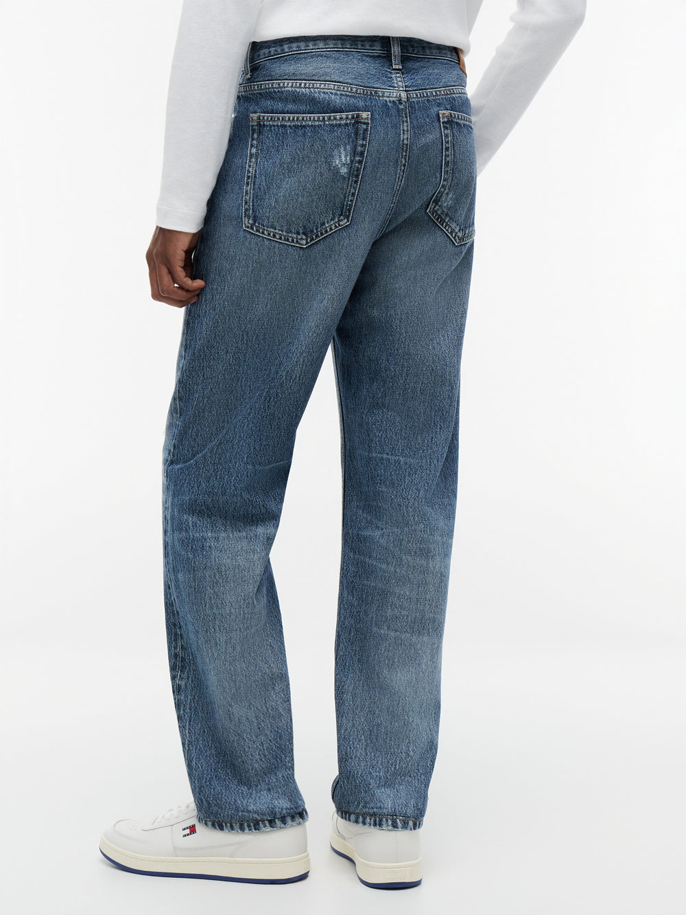 Sonny Regular Tapered Light Wash Jeans