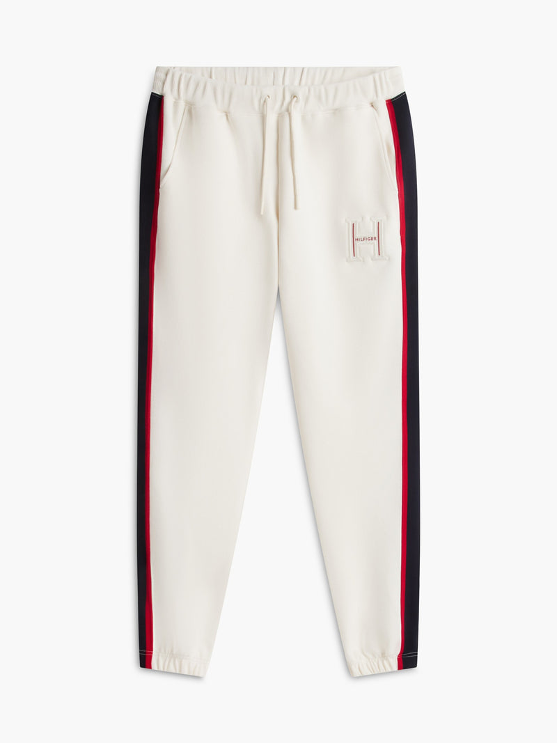 Regular Fit Solid Badge Track Pant