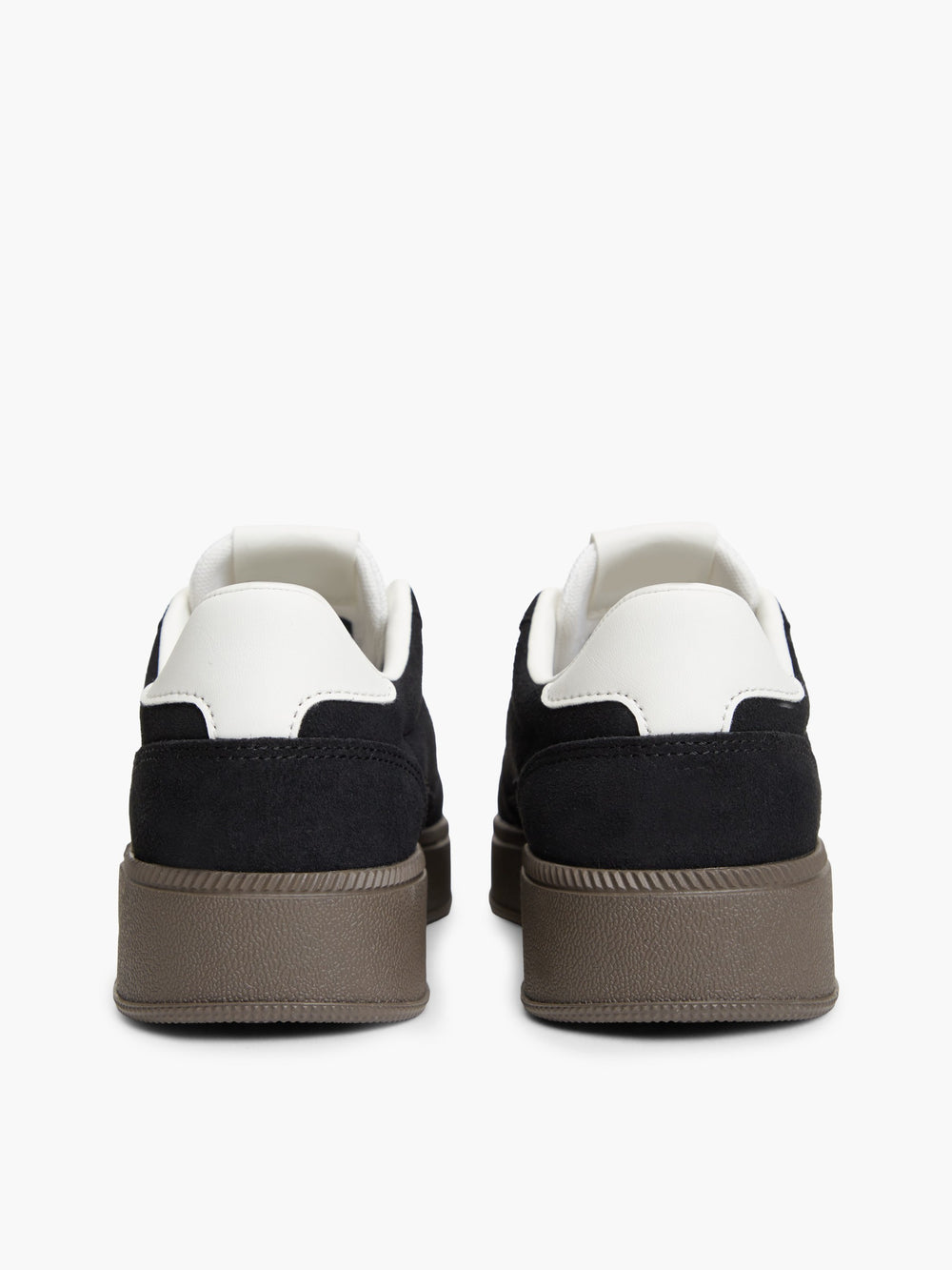 Women Flag Hardware Sneaker