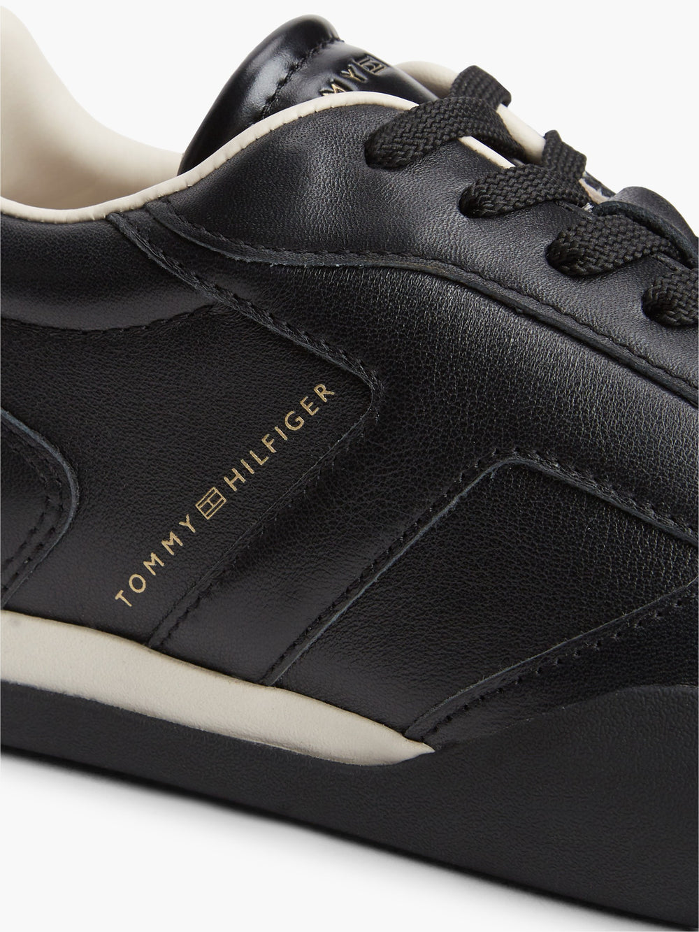 Women Vintage Low Profile Sneaker