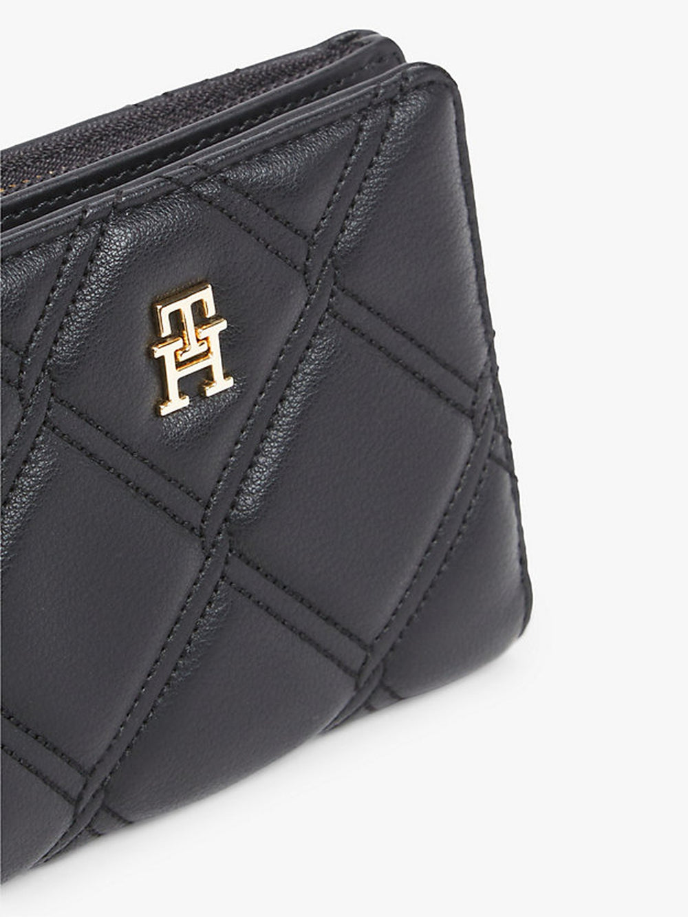 Embossed Pu Small Wallet