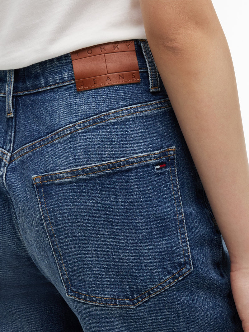 Women Mid Rise Mid Wash Stretch Relaxed Straight Jeans