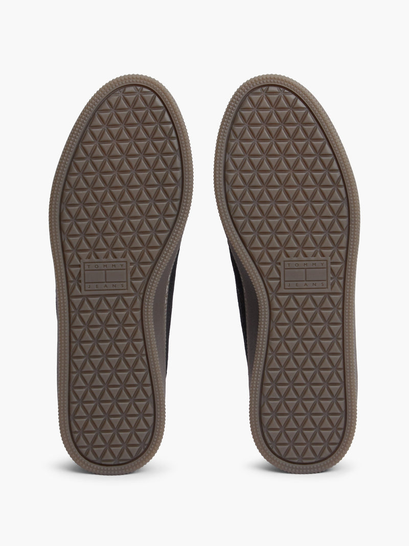 Men Suede Low Profile Sneaker