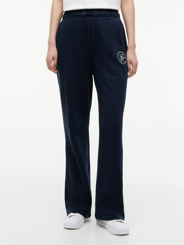 Women Solid Straight Fit Track Pant