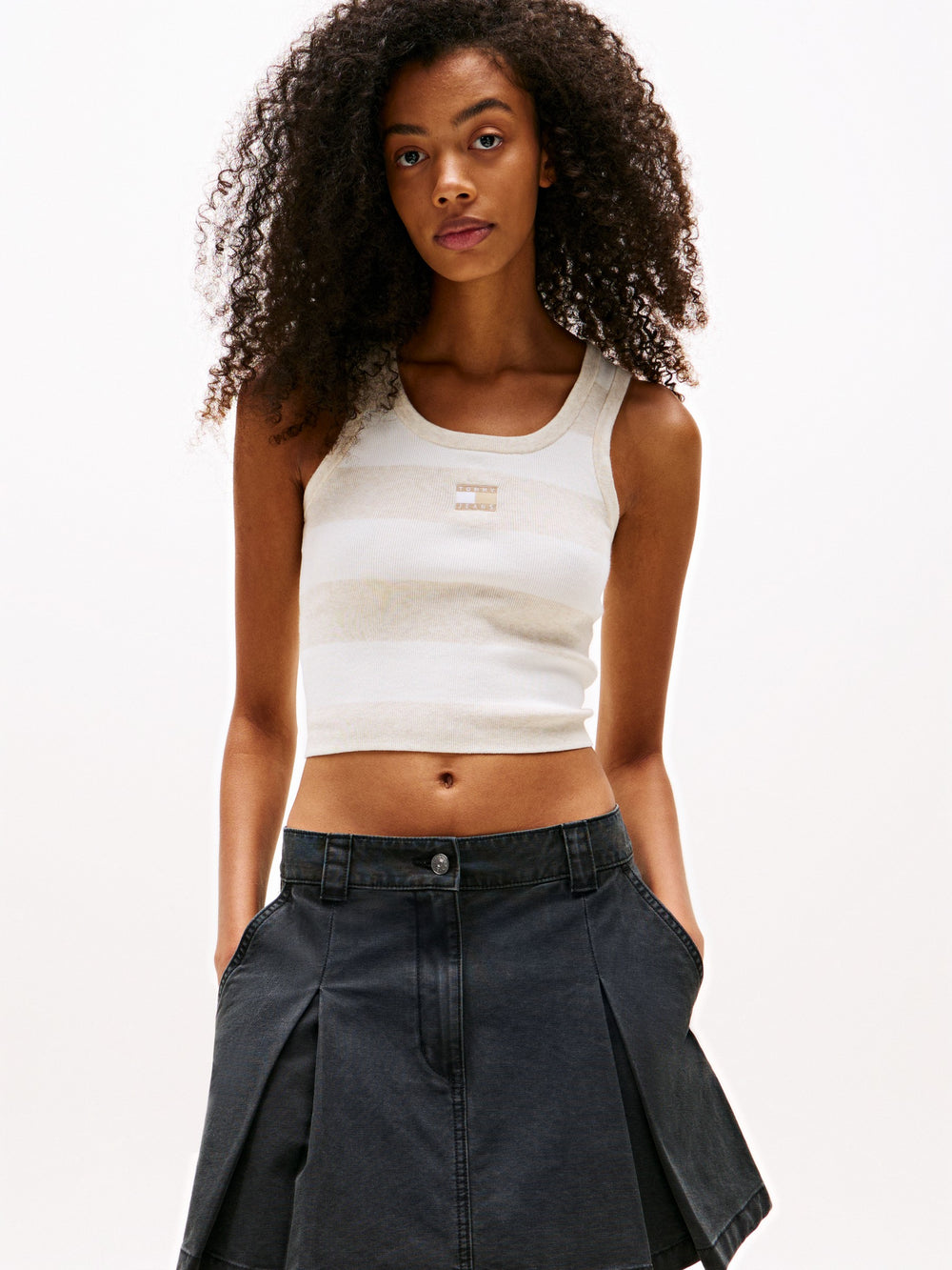Sleeveless Cropped Fit Tank