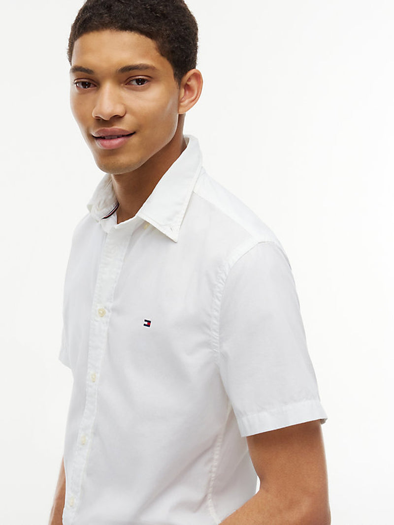 Regular Fit Poplin Solid Shirt