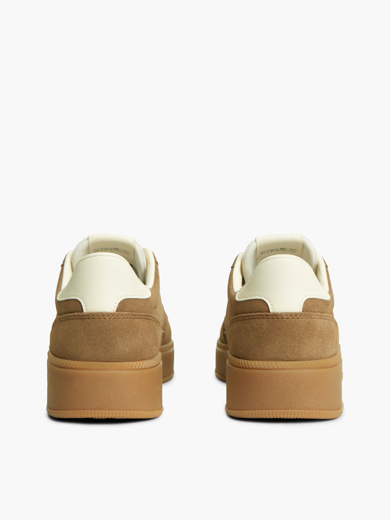 Women Flag Hardware Sneaker