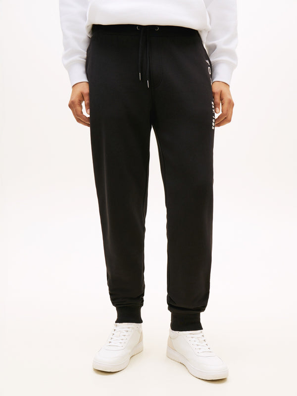 Men Regular Fit Track Pant