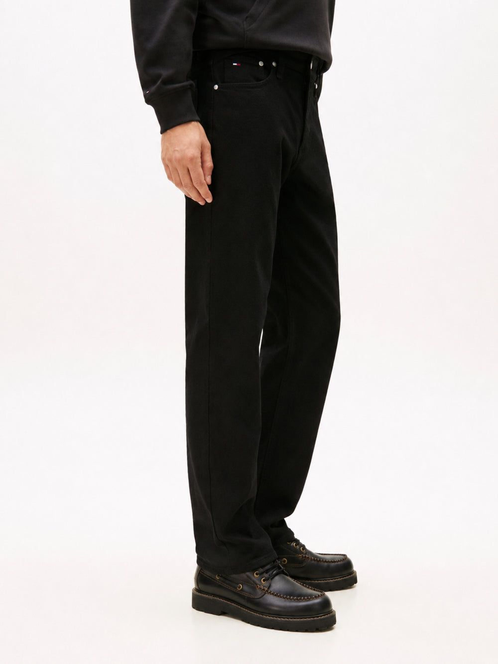 Men Ryan Slim Straight Clean Black Jeans