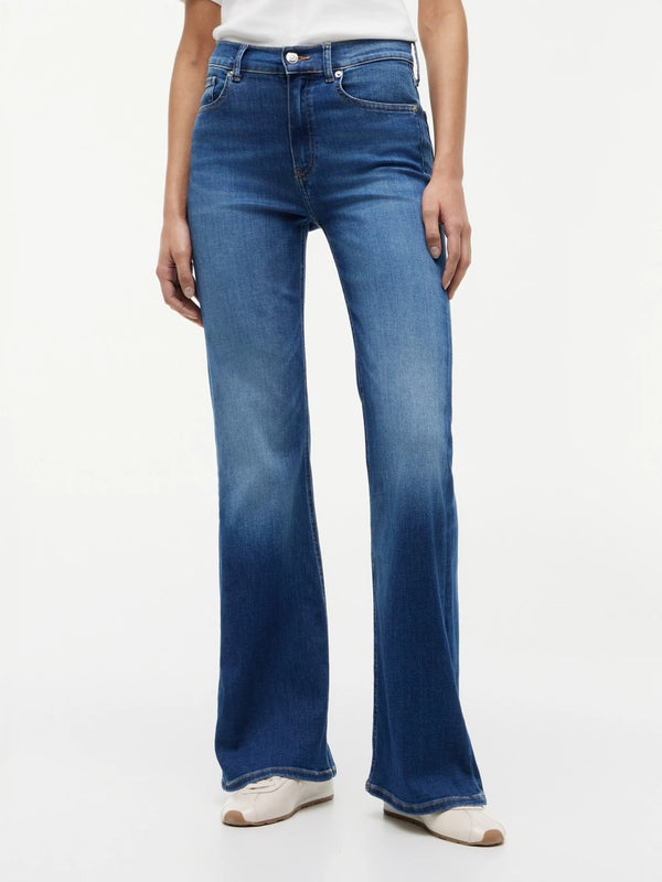Women Mid Rise Dark Wash Stretch Flared Jeans