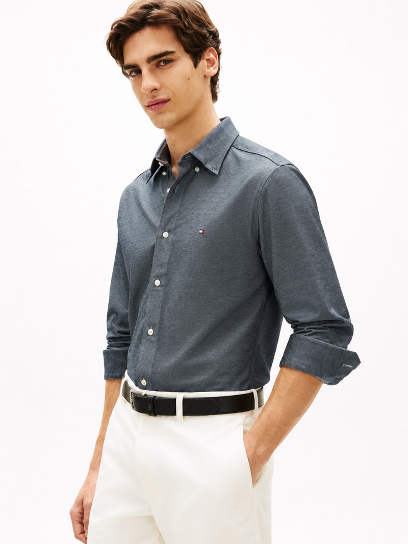 Regular Fit Solid Oxford Shirt