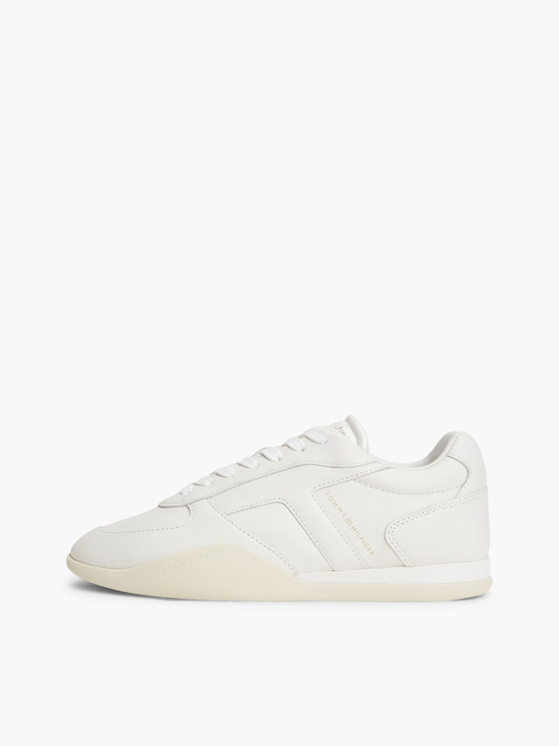 Women Vintage Low Profile Sneaker
