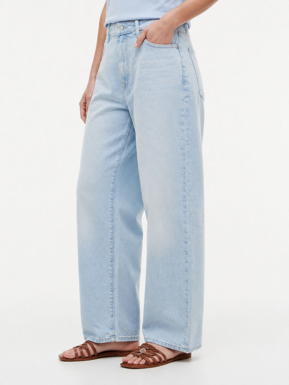 Mid Rise Light Wash Stretch Barrel Jeans