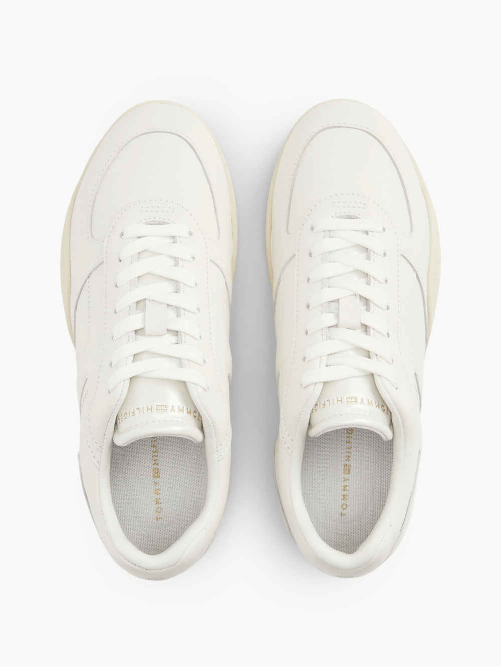 Women Vintage Low Profile Sneaker