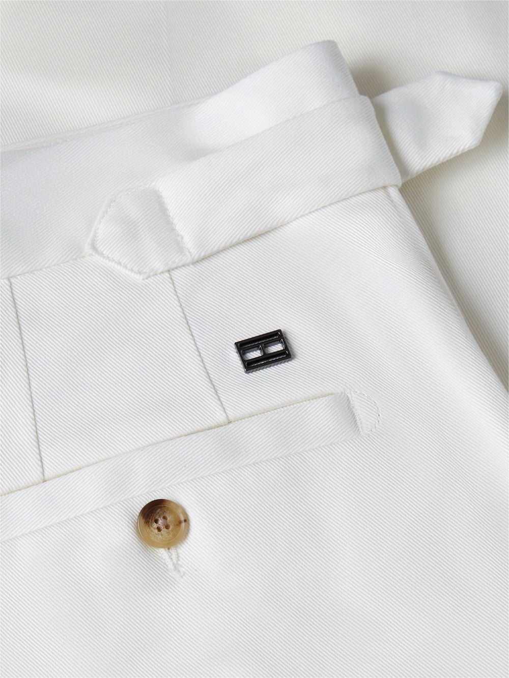 Men Relaxed Fit Pleated Twill Trouser
